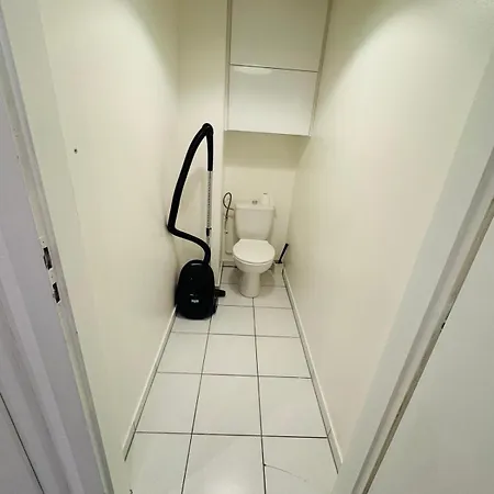 Apartment F3 Au Centre De *